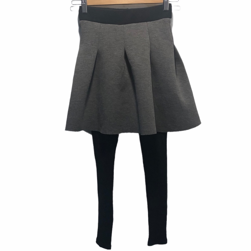 Lovey Dovey Mid Rise Gray Pleated Skirt Black Leggings Size Small